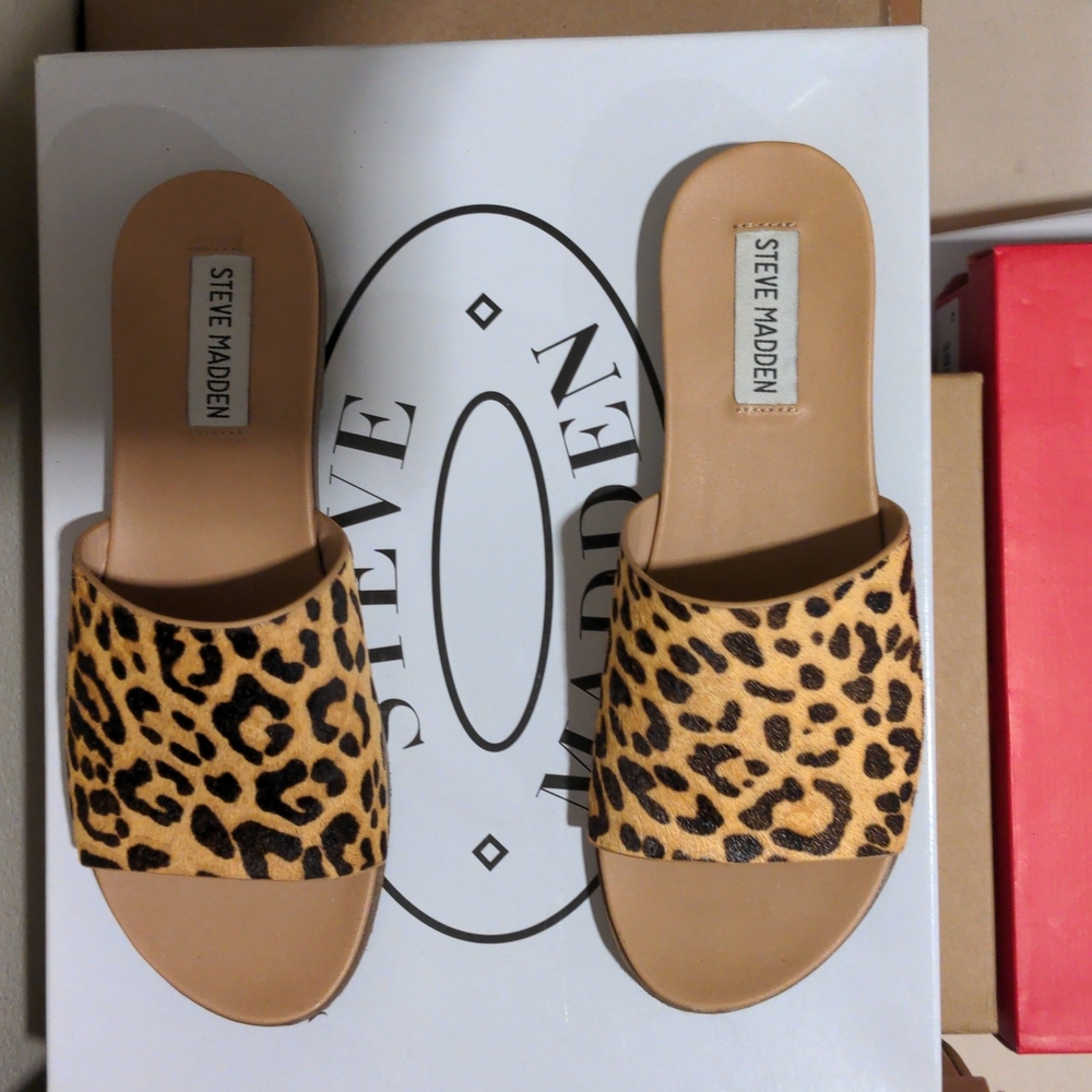 Steve Madden cheetah sandals - Picture 2 of 3